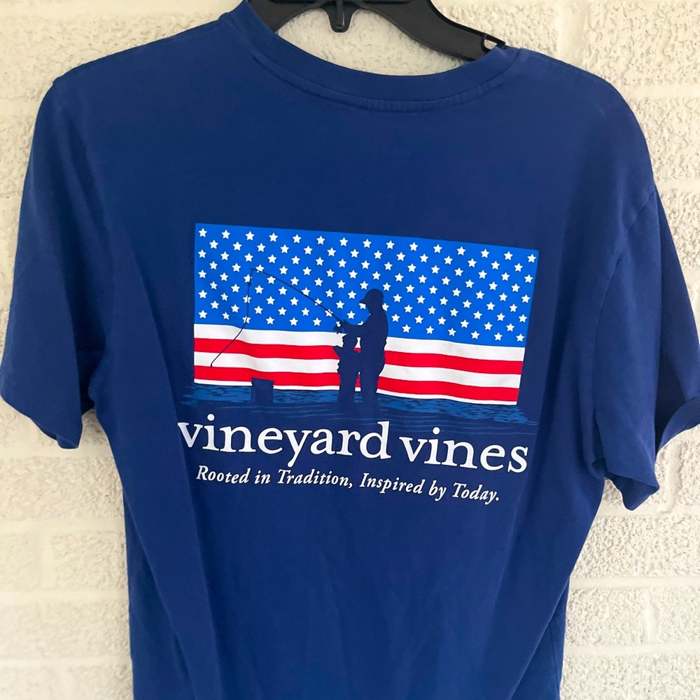 Men’s Vineyard Vines T-shirt